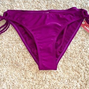 Arizona nwt bikini bottom large maroon